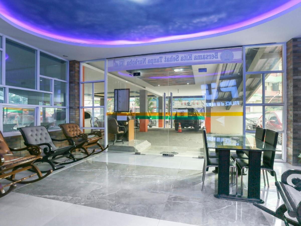 Oyo Life 3520 Indoniaga Palace Τάνγκερανγκ Εξωτερικό φωτογραφία