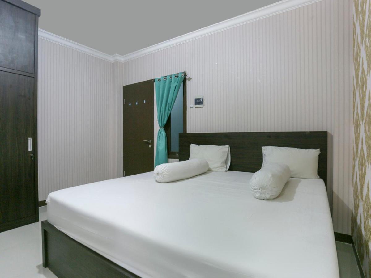 Oyo Life 3520 Indoniaga Palace Τάνγκερανγκ Εξωτερικό φωτογραφία