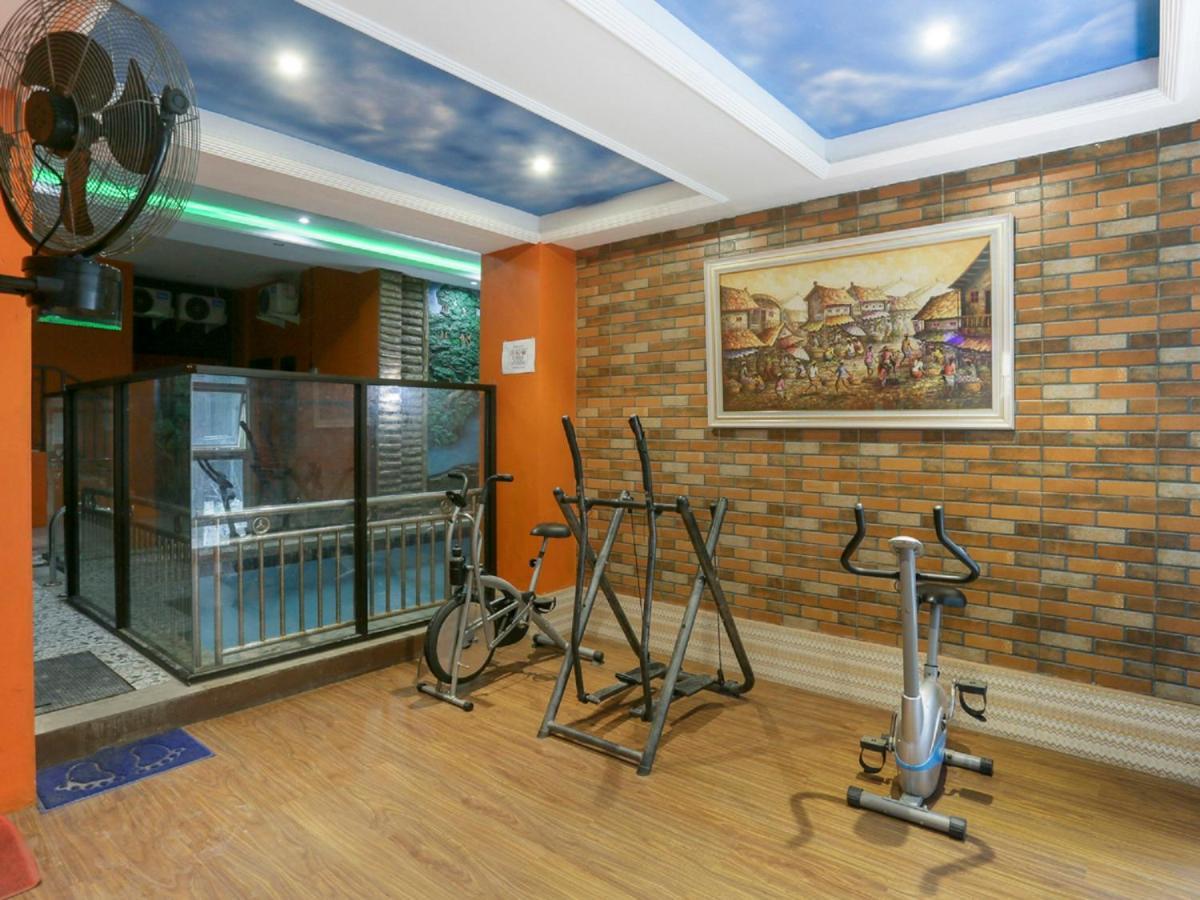 Oyo Life 3520 Indoniaga Palace Τάνγκερανγκ Εξωτερικό φωτογραφία